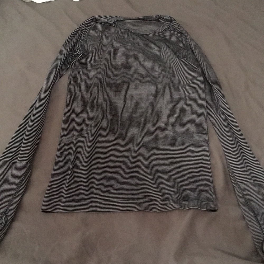 Long sleeve lululemon shirt
